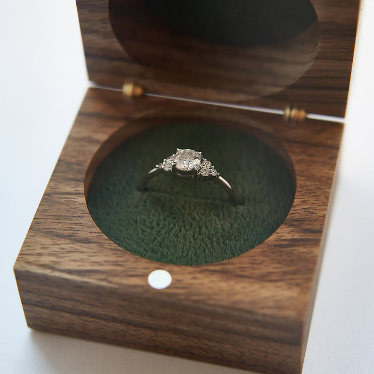 Золота каблучка з діамантом Round 0,5 ct