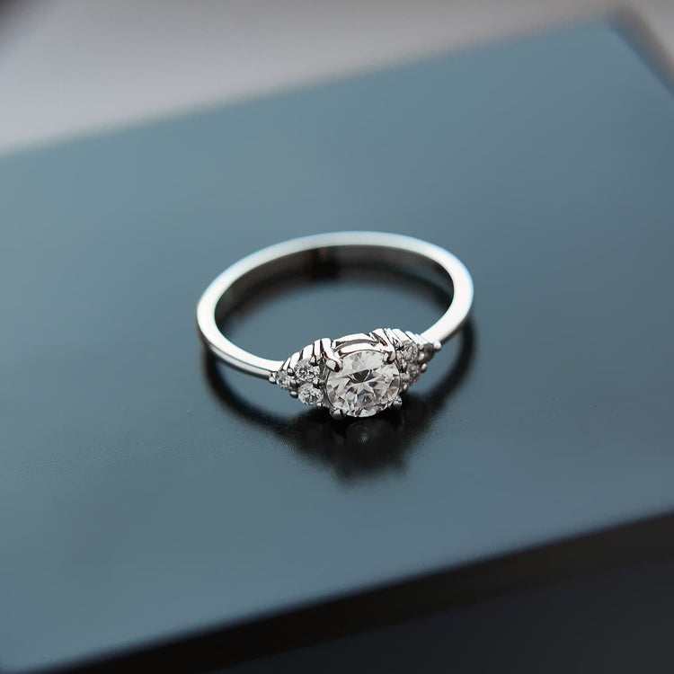 Золота каблучка з діамантом Round 0,5 ct