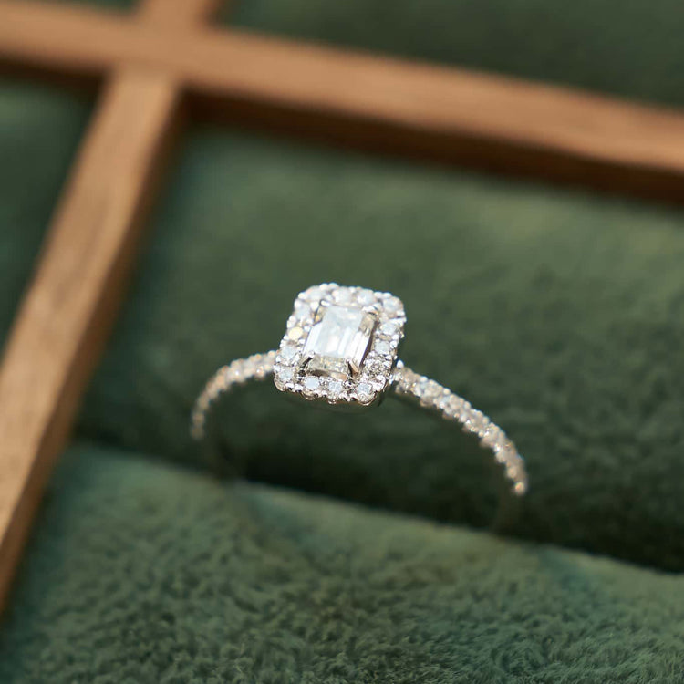 Каблучка з діамантом Emerald 0,3 ct