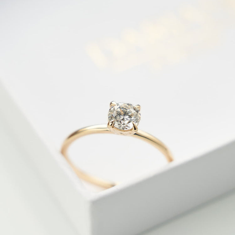 Каблучка з діамантом Round 0,3 ct