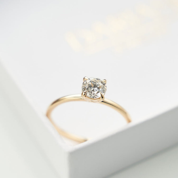 Каблучка з діамантом Round 0,5 ct