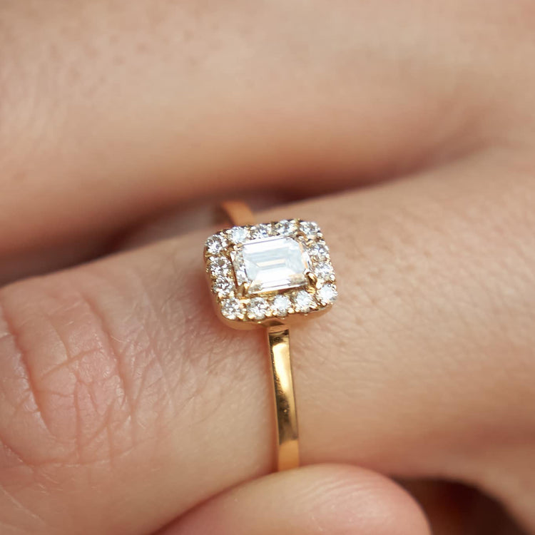 Каблучка з діамантом Emerald 0,3 ct