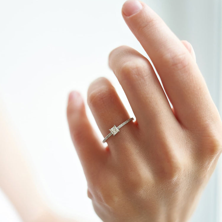 Каблучка з діамантом Princess 0,2 ct