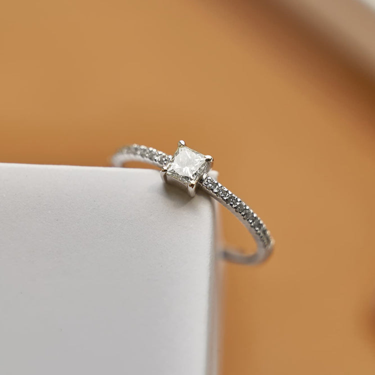 Каблучка з діамантом Princess 0,2 ct