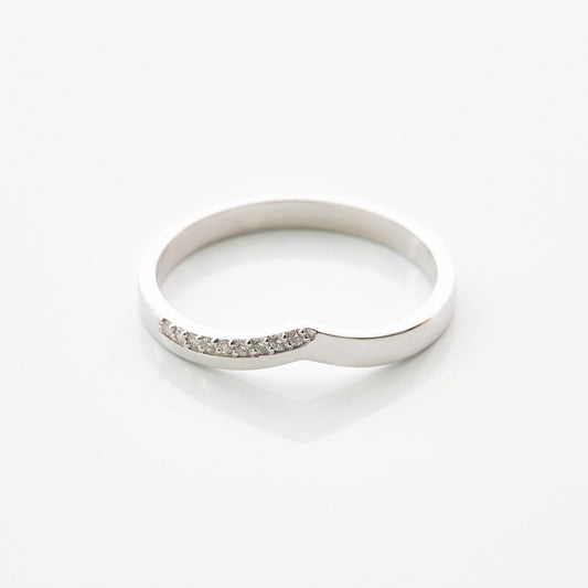 Золота фігурна каблучка з діамантами