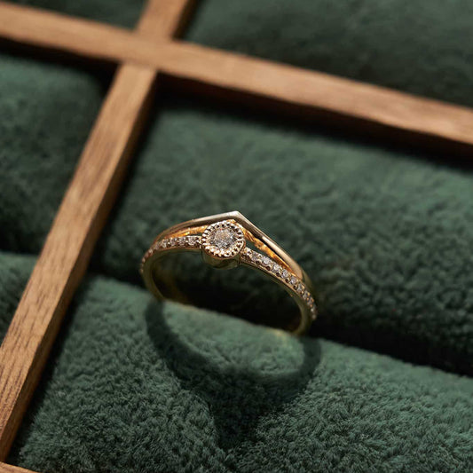 Каблучка з діамантом Round 0,1 ct