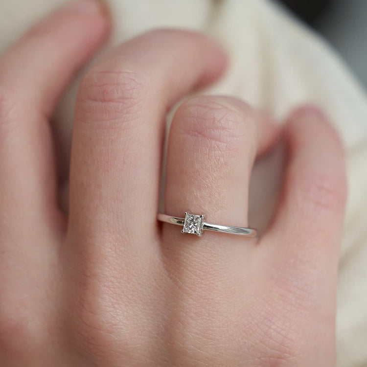 Каблучка з діамантом Princess 0,2 ct