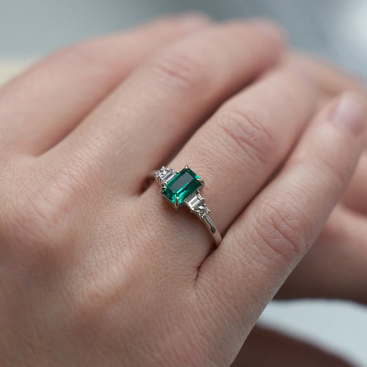 Каблучка зі смарагдом Emerald 0,5 ct