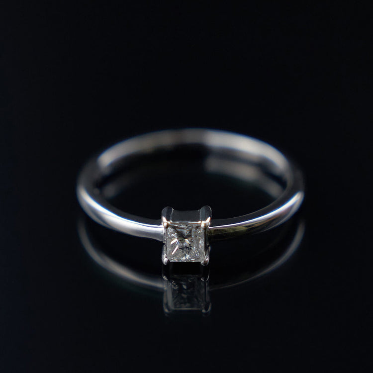 Каблучка з діамантом Princess 0,2 ct
