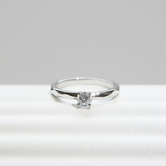 Каблучка з діамантом Round 0,3 ct