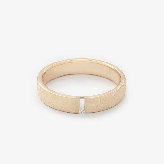 Золота каблучка з діамантом Baguette