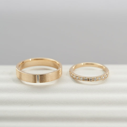 Пара обручок з діамантом Baguette та діамантами