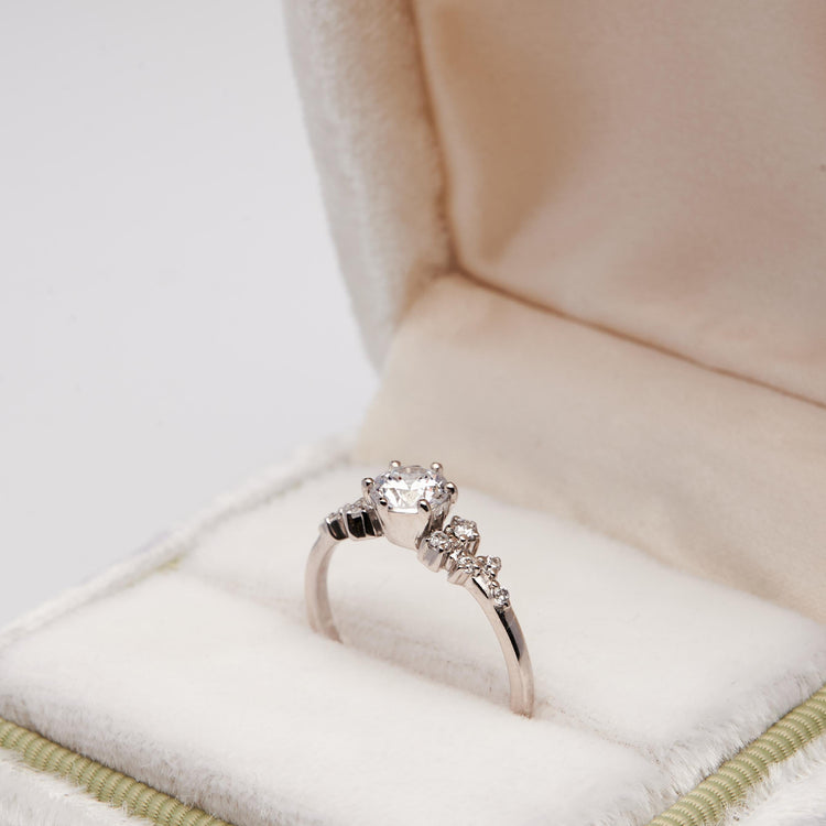 Каблучка з діамантом Round 0,3 ct