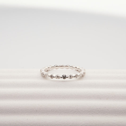 Золота каблучка з діамантами Round & Marquise