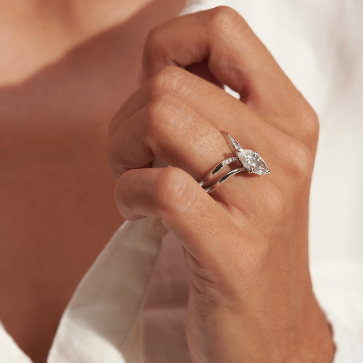 Золота каблучка Open з діамантами