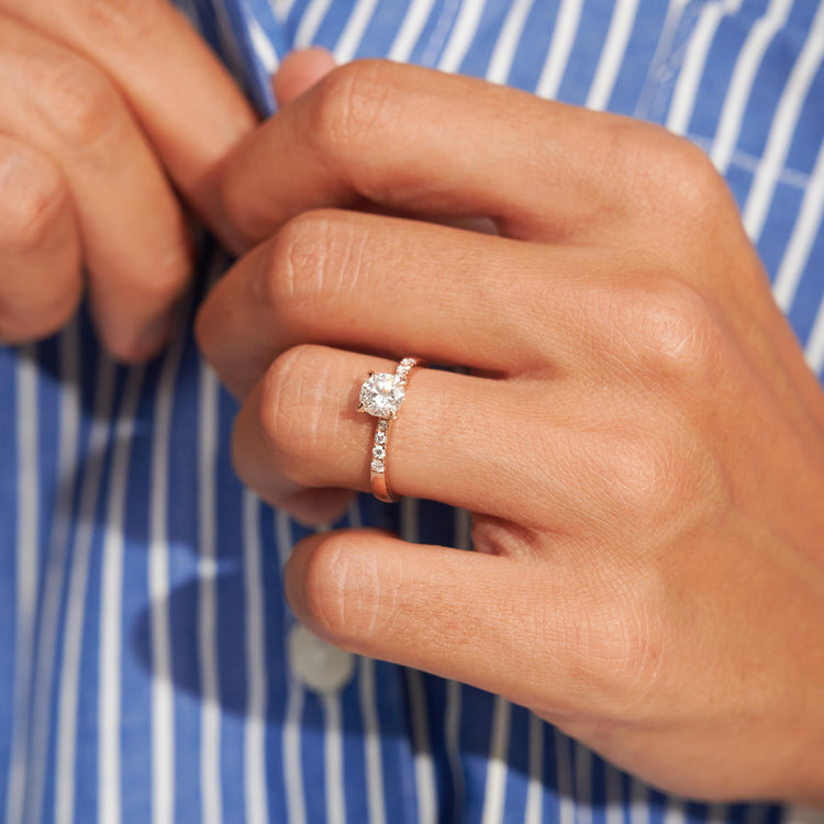 Каблучка з діамантом Round 0,7 ct