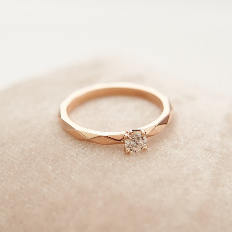 Каблучка з діамантом Round 0,25 ct