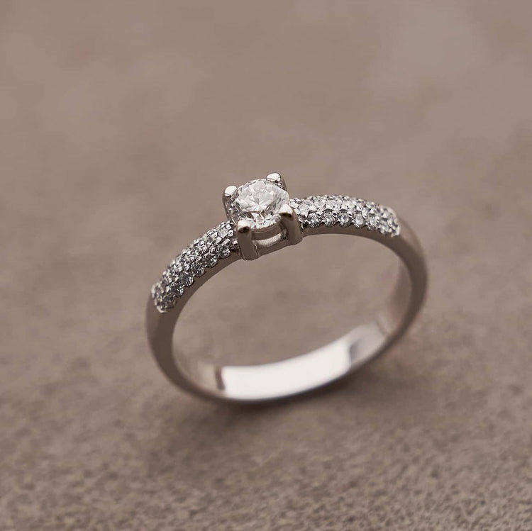 Каблучка з діамантом Round 0,3 ct