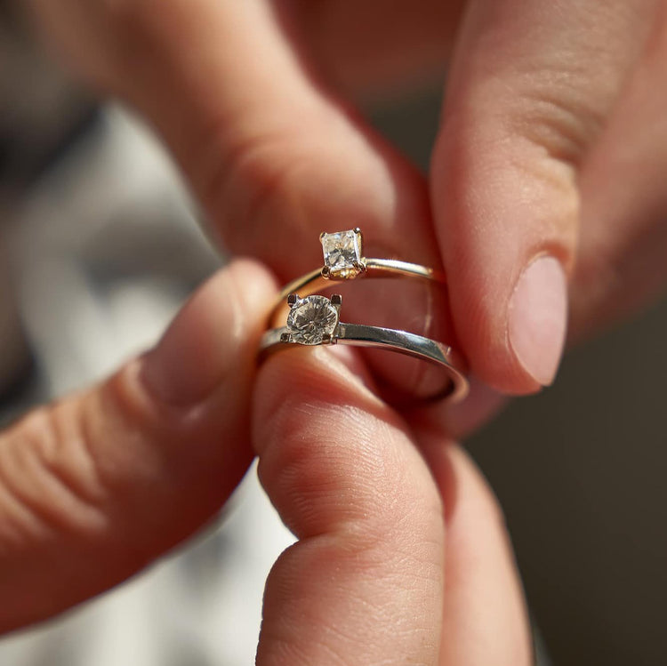 Каблучка з діамантом Princess 0,2 ct