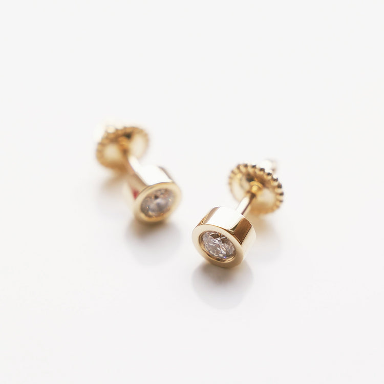Сережки пусети з діамантами Round по 0,2 ct