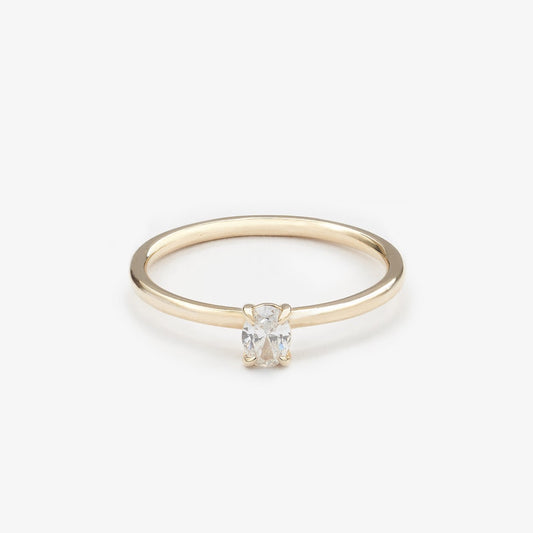 Каблучка з діамантом Oval 0,2 ct