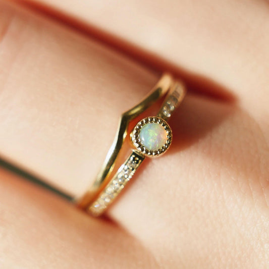 Золота фігурна каблучка