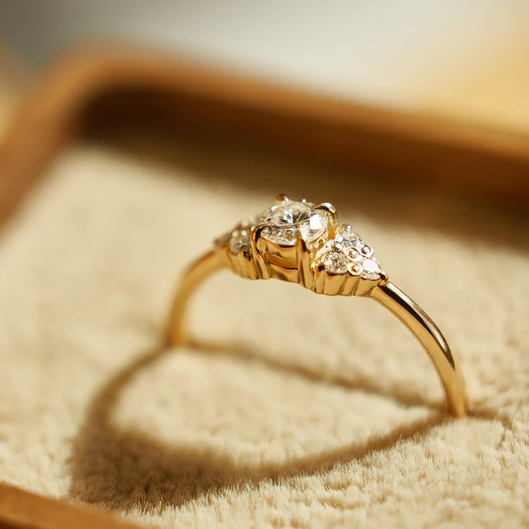 Каблучка з діамантом Round 0,2 ct