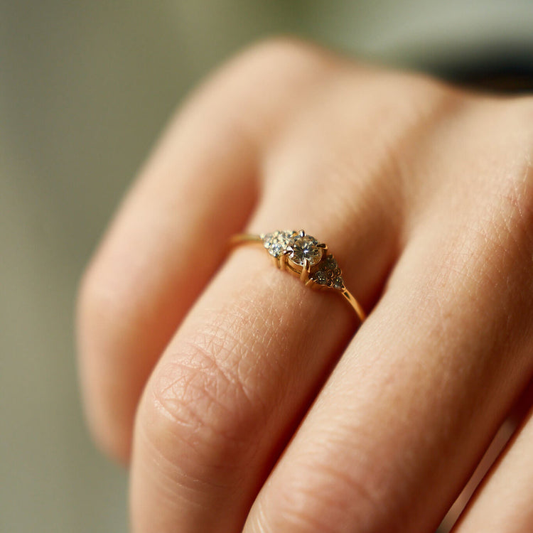 Каблучка з діамантом Round 0,2 ct