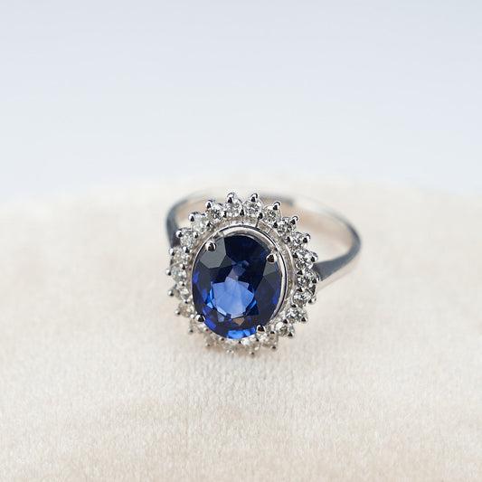Каблучка з сапфіром огранки Oval 3 ct