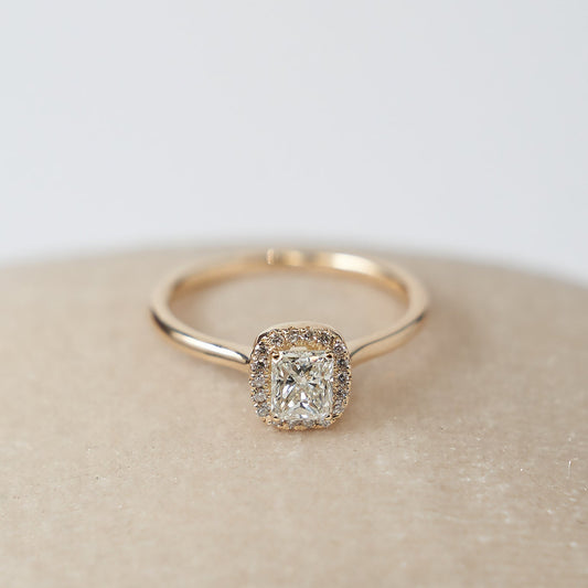 Каблучка з діамантом Radiant 0,5 ct