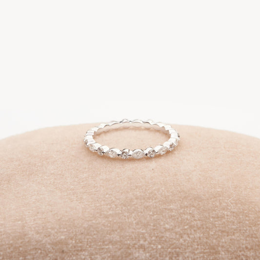 Золота каблучка з діамантами Round & Marquise