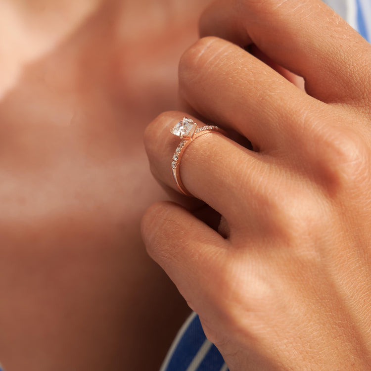 Каблучка з діамантом Round 0,7 ct